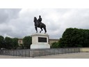 Henri IV statue